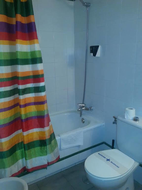 Hostal Tilos Malaga Luaran gambar