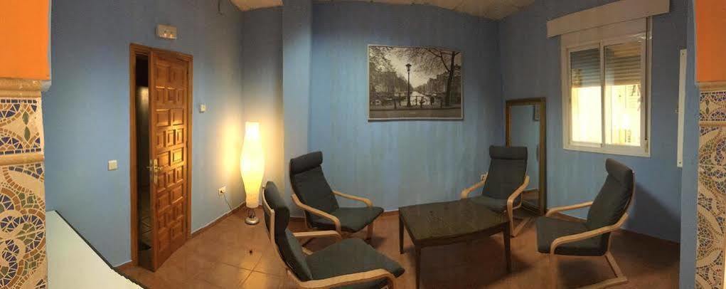 Hostal Tilos Malaga Luaran gambar
